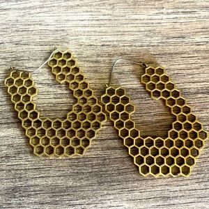 Honey 🍯 Comb earring